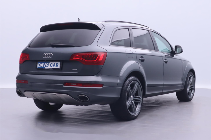 Audi Q7 3,0 TDI 180kW S-Line 7-Míst DPH