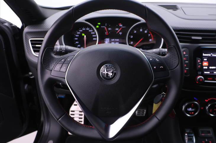 Alfa Romeo Giulietta 1,4 TB Sport Navi Alcantara