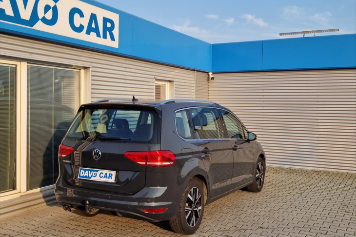 Volkswagen Touran 2,0 TDI DSG Highline LED DPH