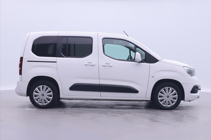 Opel Combo 1,5 CDTI 75kW Dynamic CZ 1.Maj