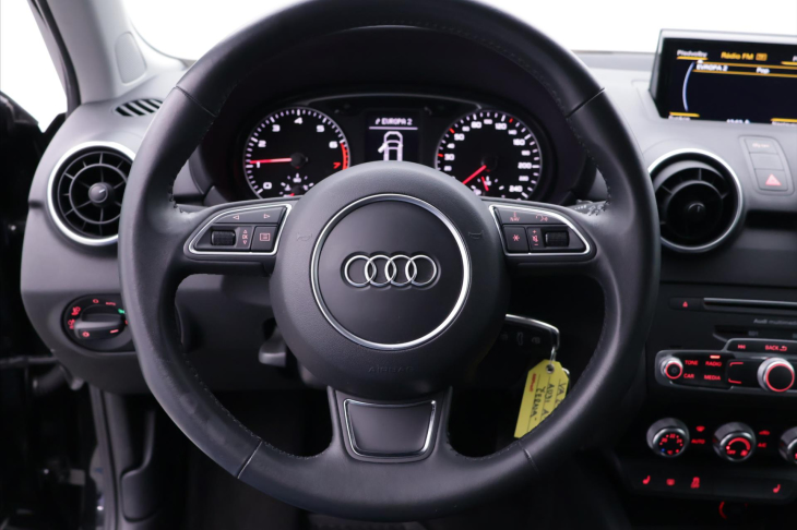 Audi A1 1,0 TFSi Sportback Serv.kniha