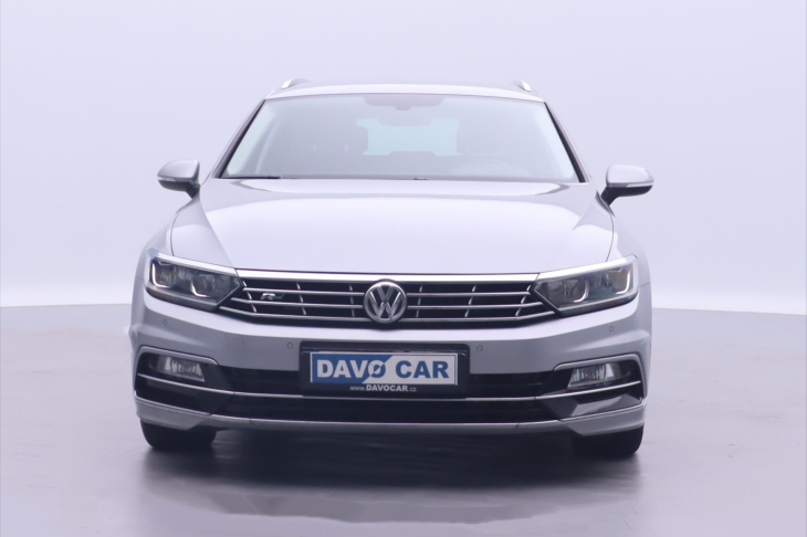 Volkswagen Passat 2,0 TDI R-line CZ 1.Maj.l DPH