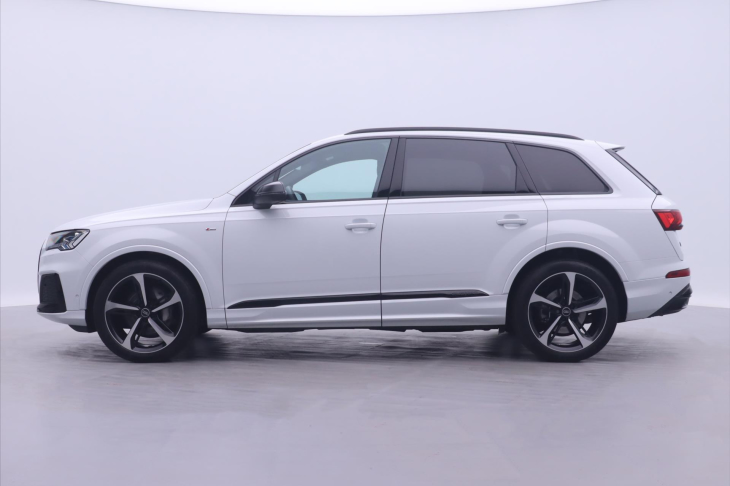 Audi Q7 3,0 V6 TDI CZ S-Line 1.Maj