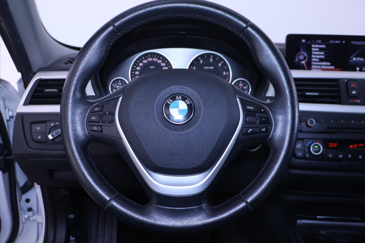 BMW Řada 3 2,0 320d xDrive Touring CZ