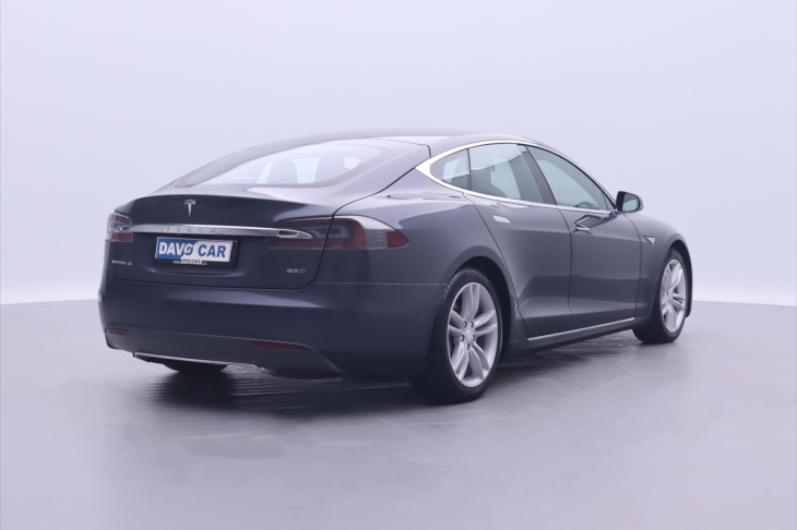 Tesla Model S Plaid 386kW