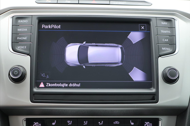 Volkswagen Passat 2,0 TDI 140kW DSG Virtual Panorama